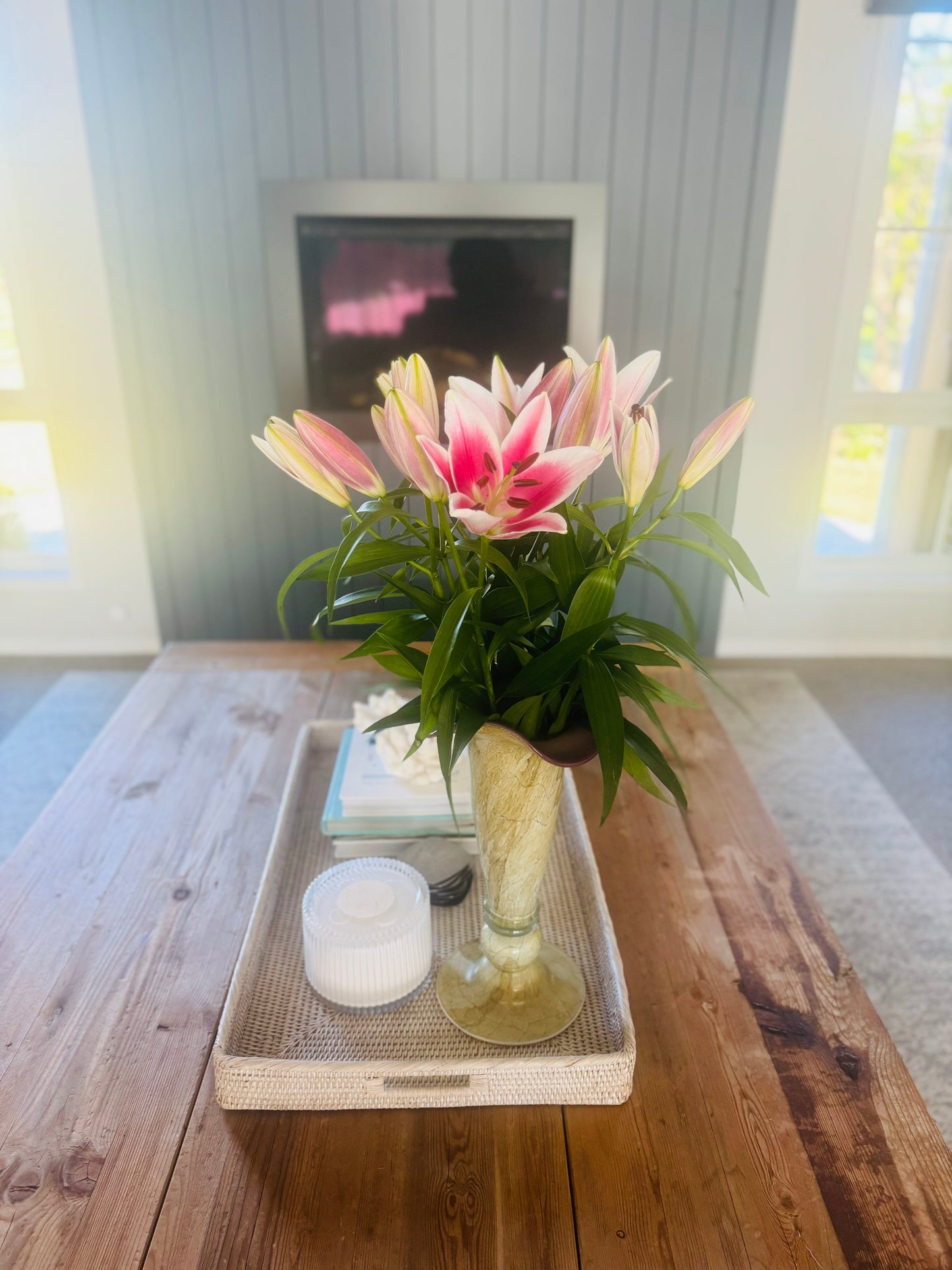 Stunning fresh Lilly bunches **Wholesale Price**-The Village Grocer Club